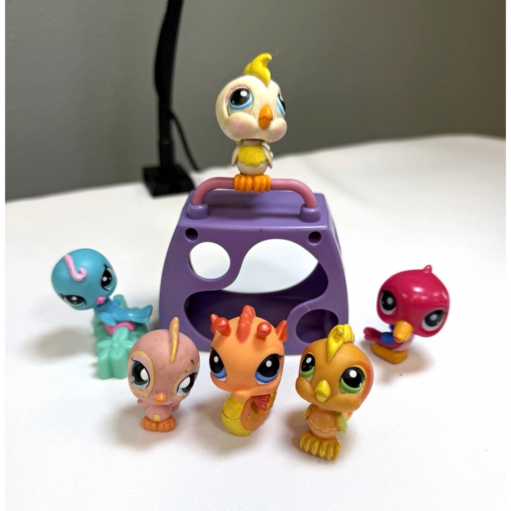 Hasbro Littlest Pet Shop Bird Lot 6pc w/ Purple Carrier Vintage 2004 02862
